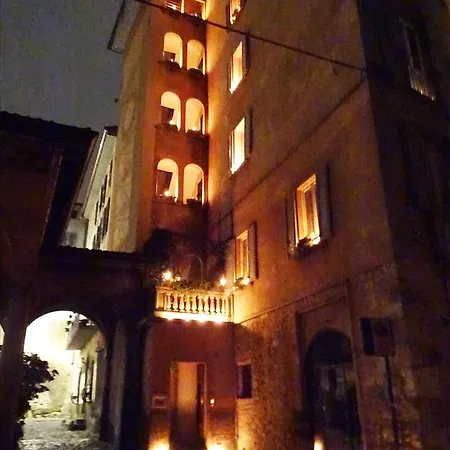 La Torre Della Meridiana * Bergamo